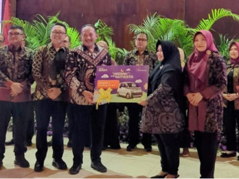 Bank Jateng Karanganyar Serahkan Hadiah Undian Tabungan Bima
