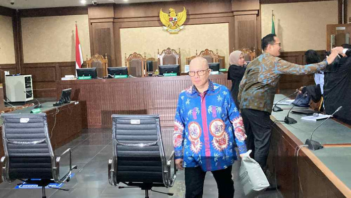 Didakwa Rugikan Negara Rp1 Triliun, Eks Bos Taspen Ajukan Eksepsi