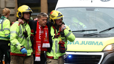 Kerumunan Pendukung Liverpool Ditabrak Saat Parade, Puluhan Orang Terluka