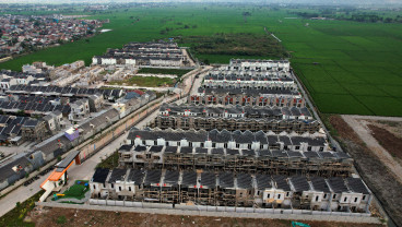 Emiten Properti DILD-PANI Menanti Gerak Cepat Bank Respons BI Rate
