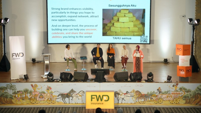 FWD Insurance Gelar Pelatihan untuk Gen Z Universitas Diponegoro