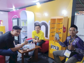 Indosat Jawa Timur Layani Kebutuhan Komunikasi Jemaah Haji Lewat Booth 24 Jam