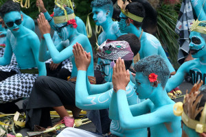 Tradisi Ngerebeg di Desa Tegallalang Bali