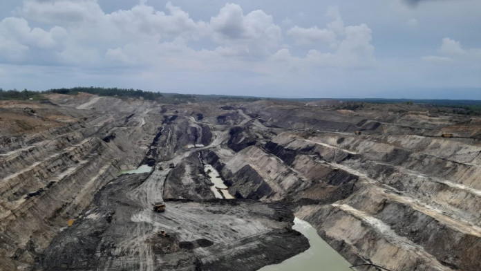 PREMIUM NOTES: Peluang Pemegang Saham BUMI hingga Pemerintah Singapura Antre Dividen MTEL