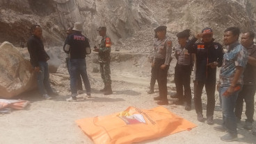 Korban Longsor Tambang Gunung Kuda Cirebon Bertambah, 10 Orang Meninggal Dunia