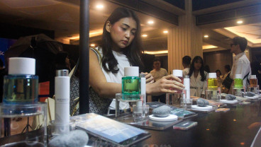 Peluncuran Koleksi Parfum Berbahan Alami