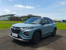 Adu Spesifikasi Suzuki Fronx vs Honda WR-V dan Toyota Raize