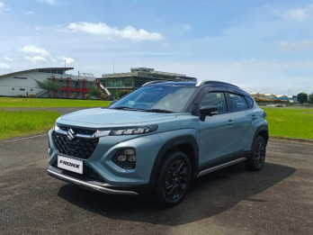Adu Spesifikasi Suzuki Fronx vs Honda WR-V dan Toyota Raize