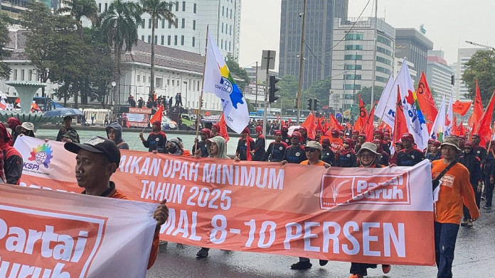 Ribuan Buruh Demo di Istana Hari Ini, Polda Metro Alihkan 2 Ruas Jalan