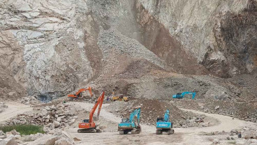 Ancaman Longsor Susulan Masih Ancam Evakuasi Korban Tambang Gunung Kuda Cirebon