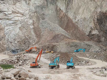 Ancaman Longsor Susulan Masih Ancam Evakuasi Korban Tambang Gunung Kuda Cirebon