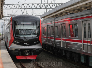 Rangkaian KRL Baru Dari China Resmi Beroperasi di Layanan Commuter Line jalur Bogor dan Cikarang