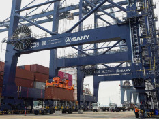 Surplus Neraca Dagang April 2025 Terendah dalam 5 Tahun, Ini Penyebabnya
