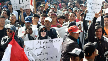 Ratusan Pedagang Geruduk Balaikota Bogor Untuk Menolak Relokasi Permanen