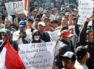 Ratusan Pedagang Geruduk Balaikota Bogor Untuk Menolak Relokasi Permanen