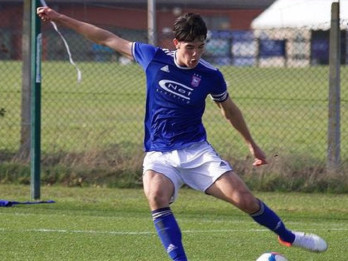 Ipswich Town Perpanjang Kontrak Bek Asal Indonesia Elkan Baggott