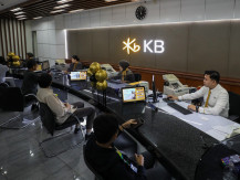 Menelaah Laba KB Bank (BBKP) per April 2025