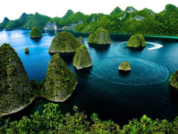 Rusak Kawasan Konservasi, Bahlil Panggil Pemegang IUP Nikel di Raja Ampat