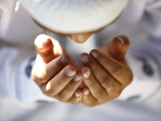 Ini Hukum Salat Jumat saat Iduladha