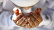 Ini Hukum Salat Jumat saat Iduladha