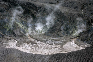 Peningkatan Aktivitas Vulkanik Gunung Tangkuban Parahu