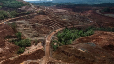 Industrialisasi Nikel Memperparah Kerusakan Alam dan Krisis Iklim