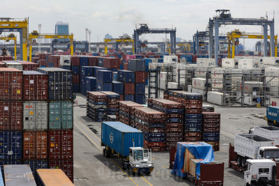 Neraca Perdagangan April Alami Surplus Sebesar US$160 Juta