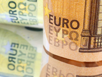 Uni Eropa Restui Bulgaria Gunakan Mata Uang Euro mulai 2026