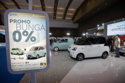 PREMIUM NOTES: Diversifikasi Usaha Hartono Bersaudara, Strategi BCA, hingga Penantang Astra (ASII)