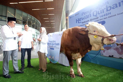 TelkomGroup Salurkan 946 Hewan Kurban untuk Masyarakat