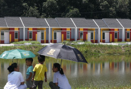 Debate Over Downsizing Subsidized Housing: Between Urban Necessity and Livability Standards