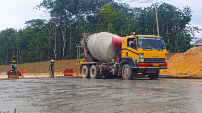 Proyek Infrastruktur Pemerintah Melambat, Penjualan Semen Turun 7,4% Awal 2025