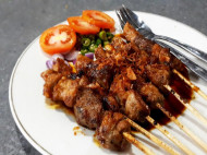 Berburu Kuliner "Raja Sate" di Rest Area Dewantara Tegal