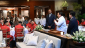 Intip Harga Jam Rolex Hadiah dari Prabowo untuk Pemain Timnas