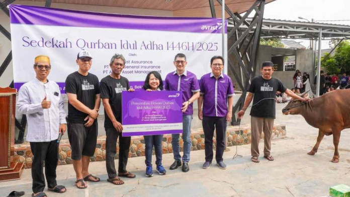 Avrist Group Salurkan Hewan Kurban hingga Daging Kemasan Kaleng di Momen Iduladha