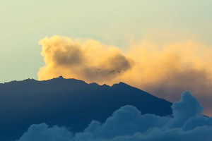 Gunung Api Raung Kembali Erupsi dan Berada Pada Status Level II