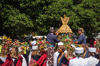 Keseruan Tradisi Grebeg Besar Keraton Yogyakarta