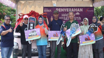 Guru SMP di Tegal Bawa Pulang Mobil Listrik Hadiah Undian Tabungan Bima