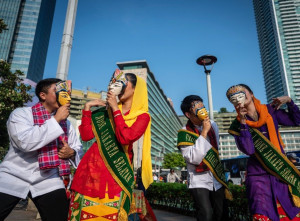 Pertunjukan Kesenian Betawi di CFD