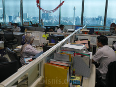 Gaji ke-13 Sudah Cair Rp30,5 Triliun, Banyak PNS Pemda Belum Terima