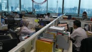 Gaji ke-13 Sudah Cair Rp30,5 Triliun, Banyak PNS Pemda Belum Terima