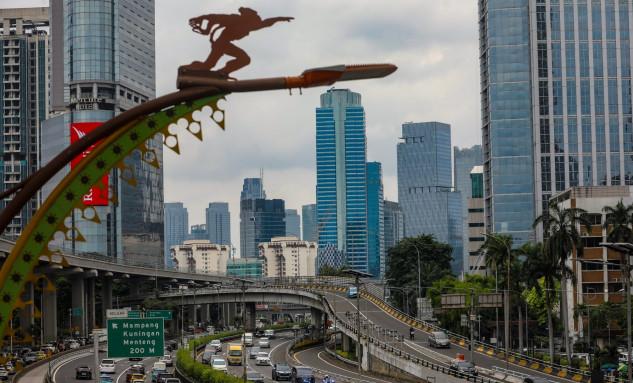 Indonesia Faces Covid-19 Resurgence Amid Push for 8% Economic Growth