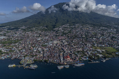 Pelabuhan Tersibuk Yang Menunjang Perekonomian di Ternate