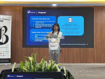 Kick Off 4 Dekade Bisnis Indonesia, Menkomdigi Tekankan Pentingnya Peran Media