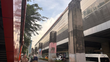 Pramono Bakal Bereskan 'Bangkai' Tiang Monorel, Jadi Taman atau Ruas Jalan?