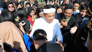 KDM Bicara Penyebab Kelas Menengah-Bawah di Jabar Terjerat Bank Emok dan Pinjol