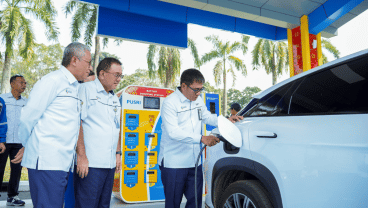 Dukung Energi Hijau, Pusri Luncurkan 'Renewable Energy Charging Station'
