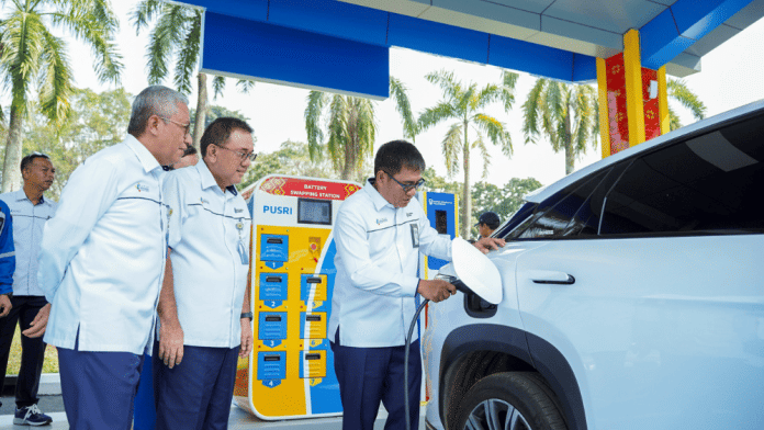 Dukung Energi Hijau, Pusri Luncurkan 'Renewable Energy Charging Station'