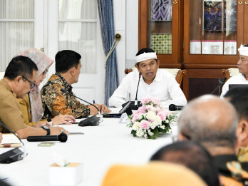 Ada Kelonggaran dari Mendagri, KDM Tegaskan Rapat Dinas Tetap di Kantor