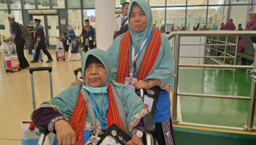 Oleh-Oleh Jemaah Haji dari Tanah Suci, Cerita Haru dan Pengharapan atas Doa-Doa
